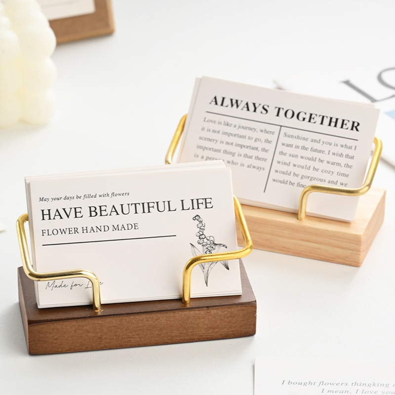 Wooden Business Card Holder Me - Desk Name Plate のレビューと価格