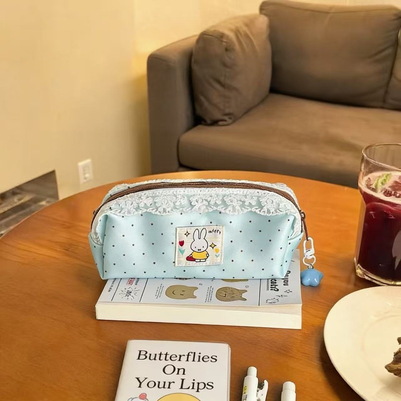 Minimalist Miffy Polka Dot Pen - Pencil Case Large のレビューと価格